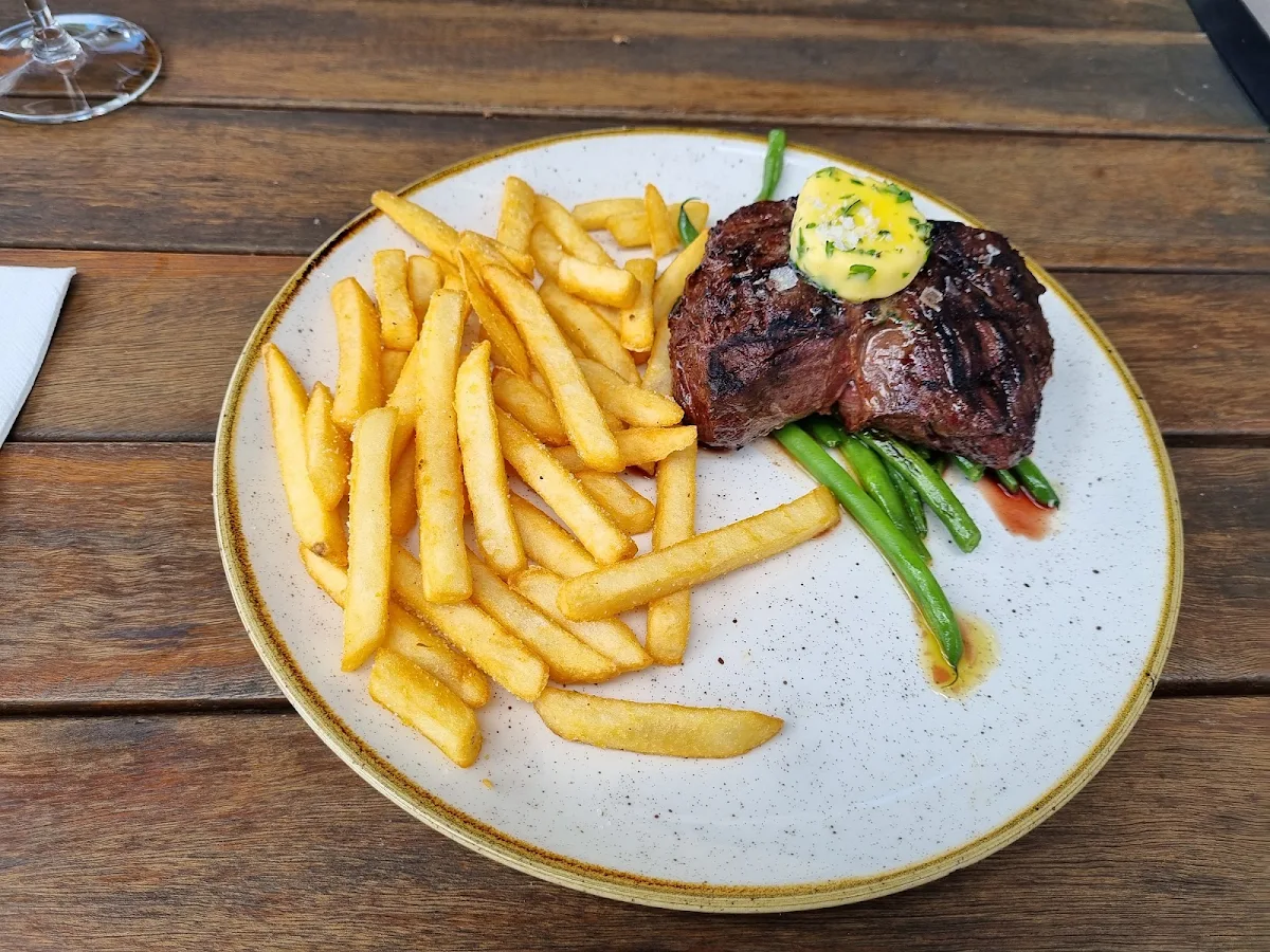 300 G Cape Grim Hanger Steak