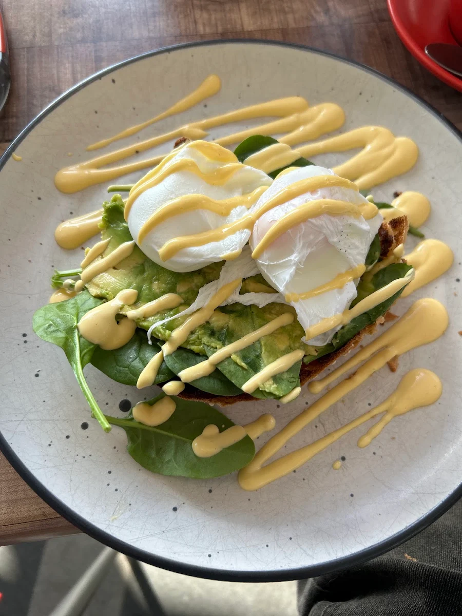 Eggs Benedict, Shack and Co