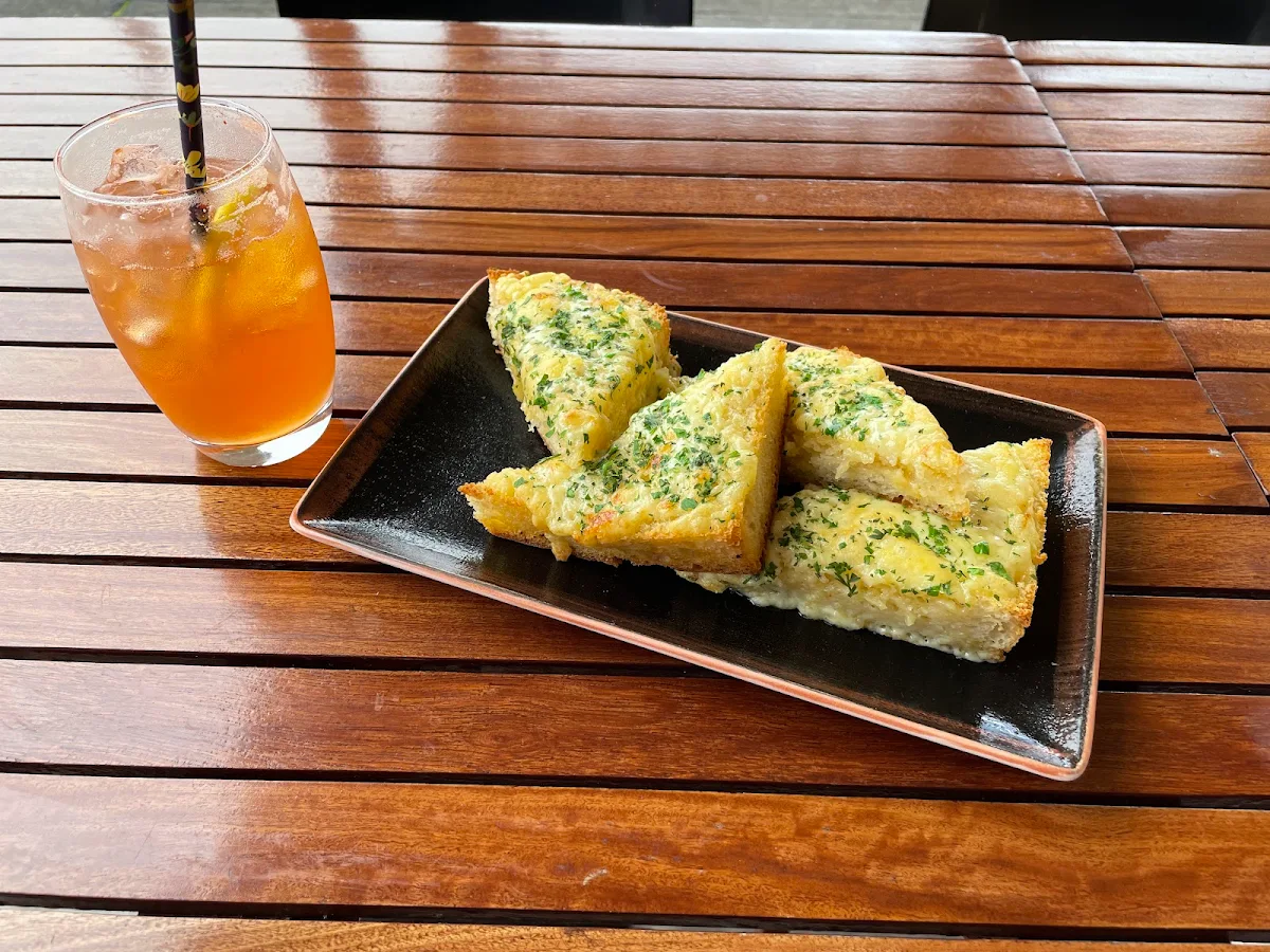 Cheesy Garlic Bread