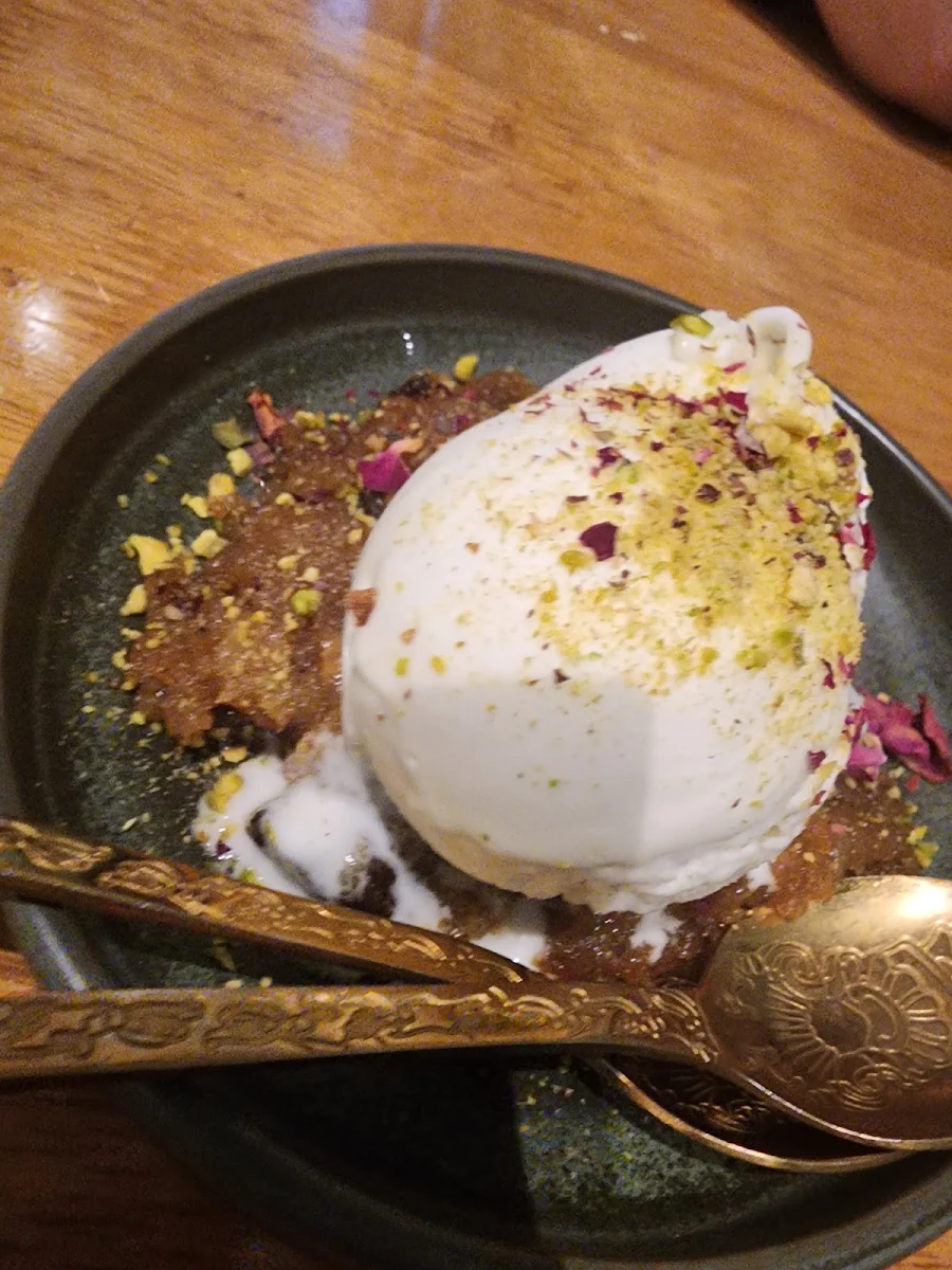 Halwa, Villas Restaurant & Bar