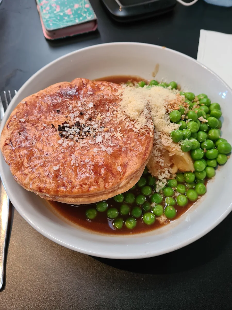 Chunky Pepper Steak Pie