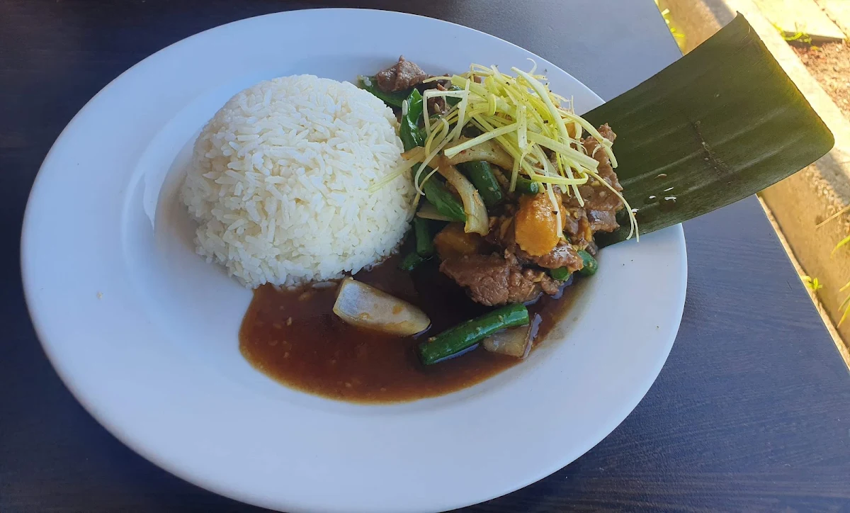 Beef in Pepper and Garlic Sauce