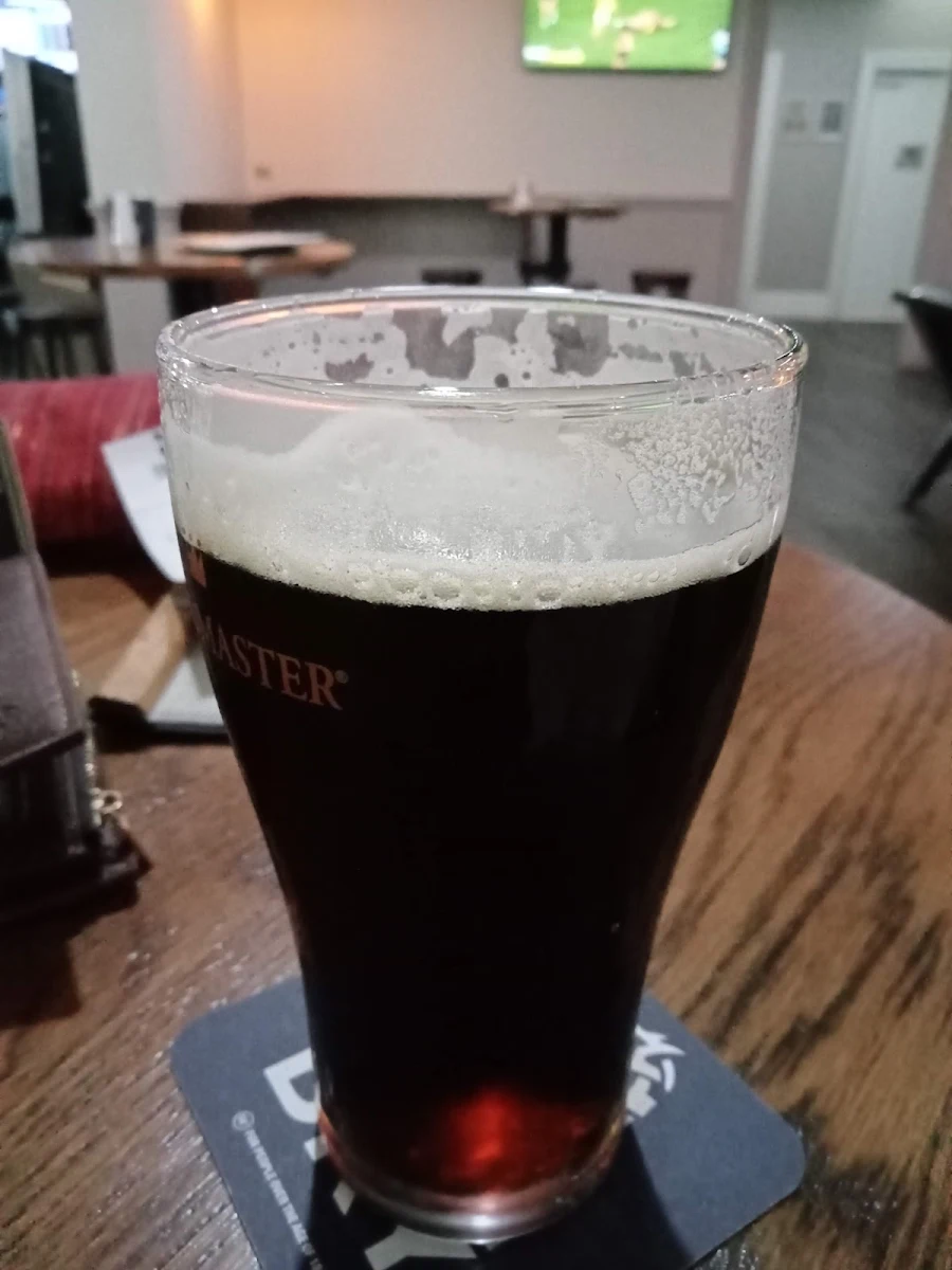 Beer Old, Macksville Hotel accomodation
