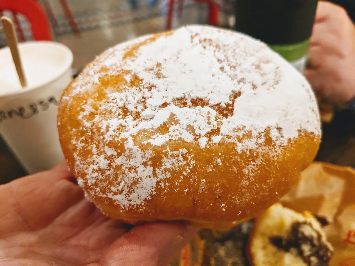 Jam Doughnut, Lüneburger German Bakery