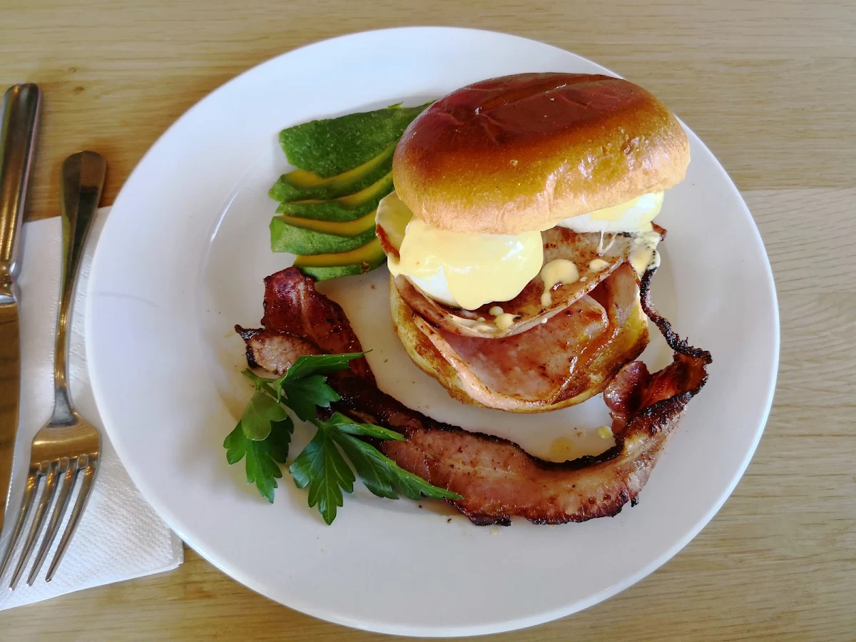 Bacon & Egg Salad Roll with Lettuce Pickled Carrot Cucumber & Tomato
