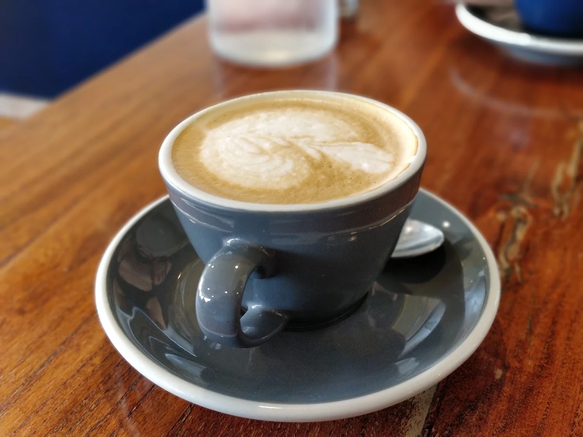 Small Flat White, NAÏM