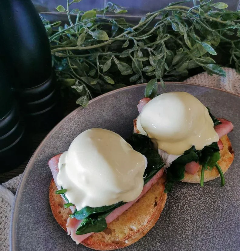 Eggs Benedict