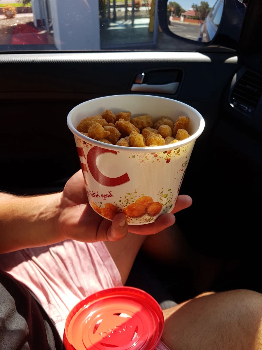 Popcorn Go Bucket