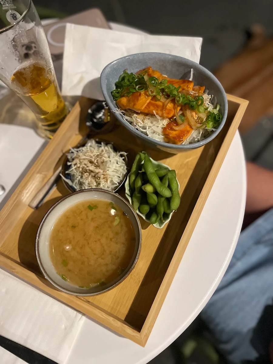 Food & drink, AOAO Cafe