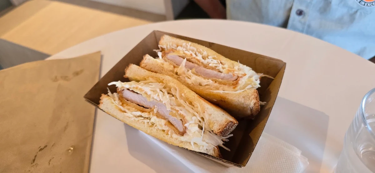 Food & drink, AOAO Cafe
