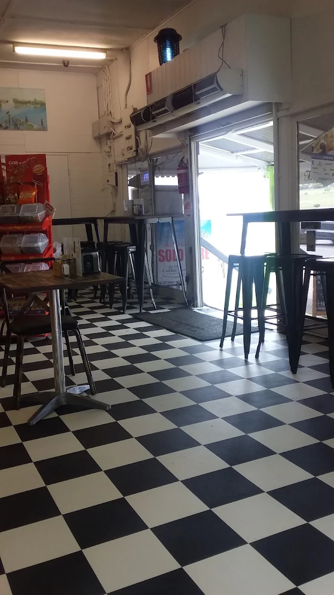 Vibe, The Hitching Rail Cafe