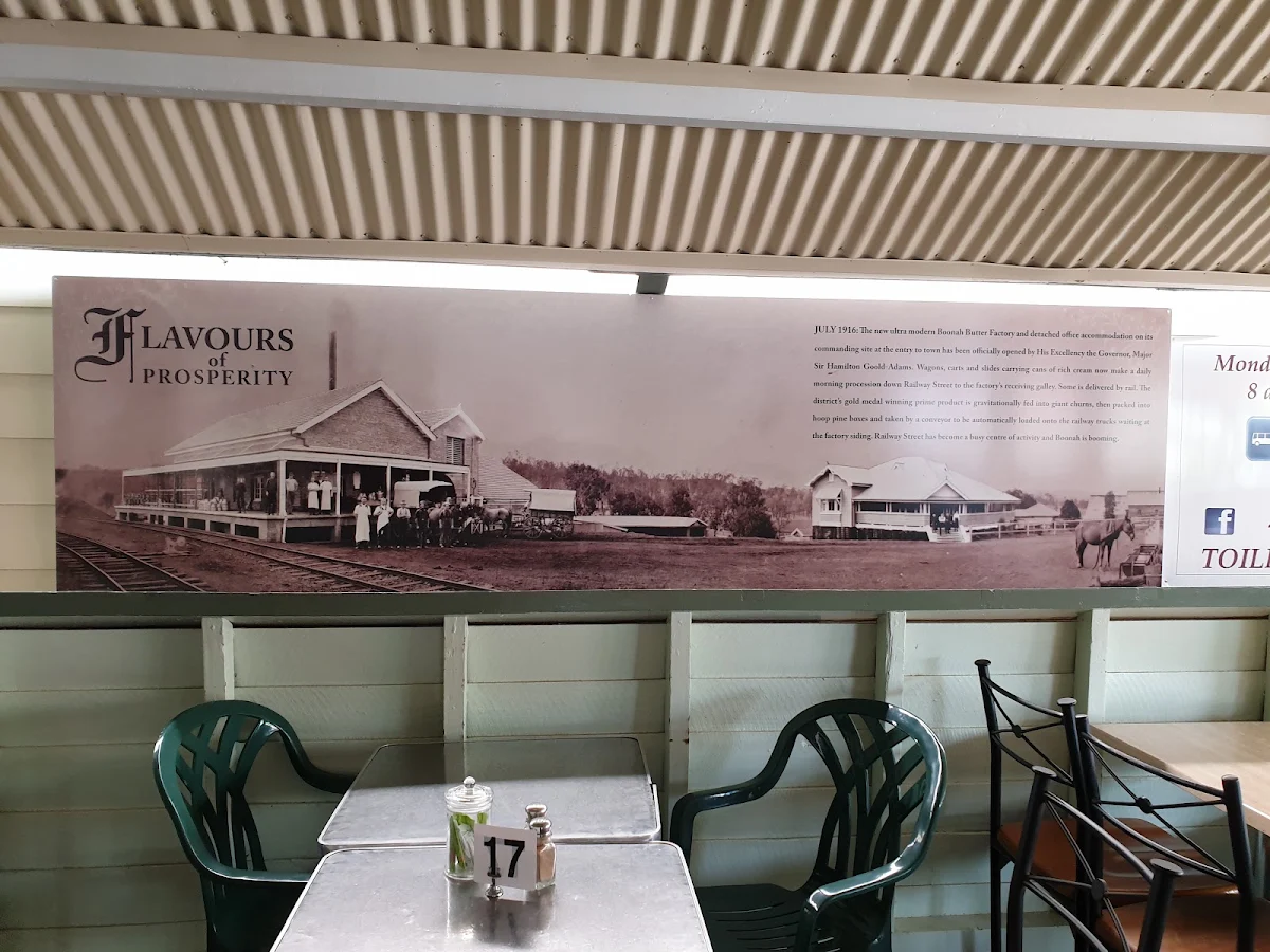 Vibe, Flavours Cafe