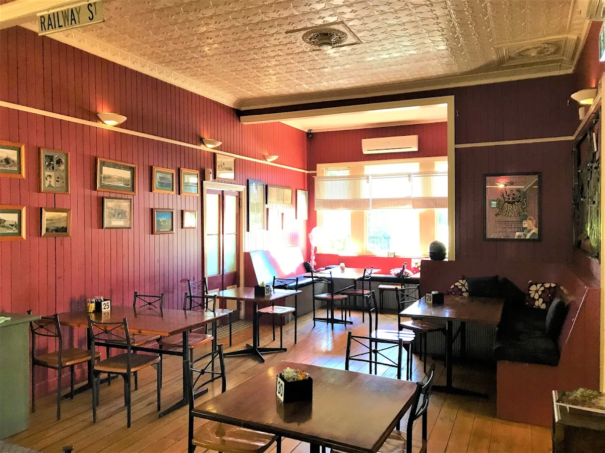 Vibe, Flavours Cafe