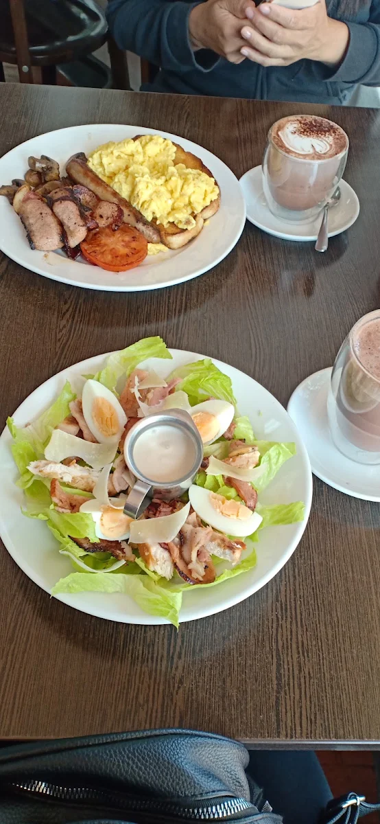 Food & drink, Marciano's Cafe