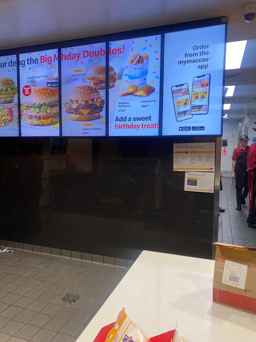 Menu, McDonald's Forest Lakes