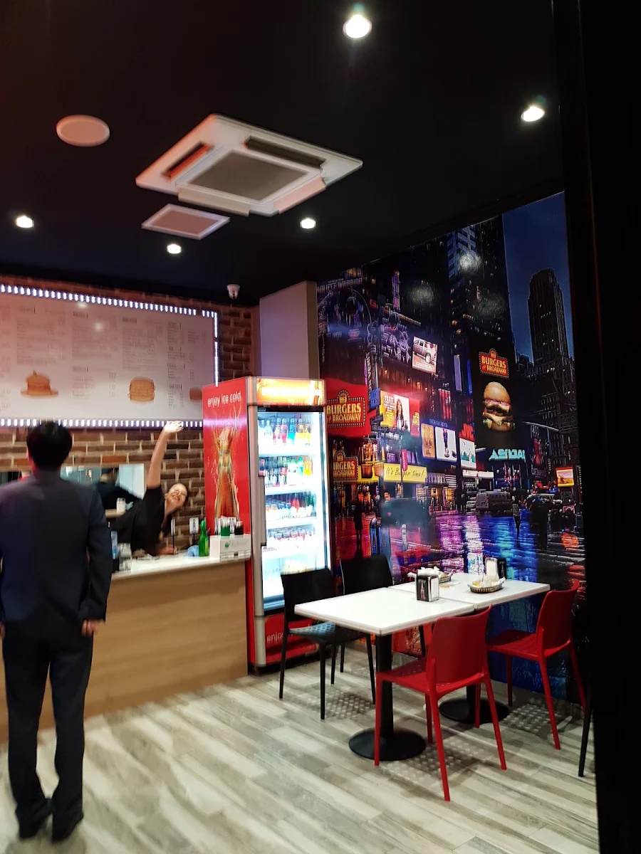 Vibe, Burgers On Broadway Ermington