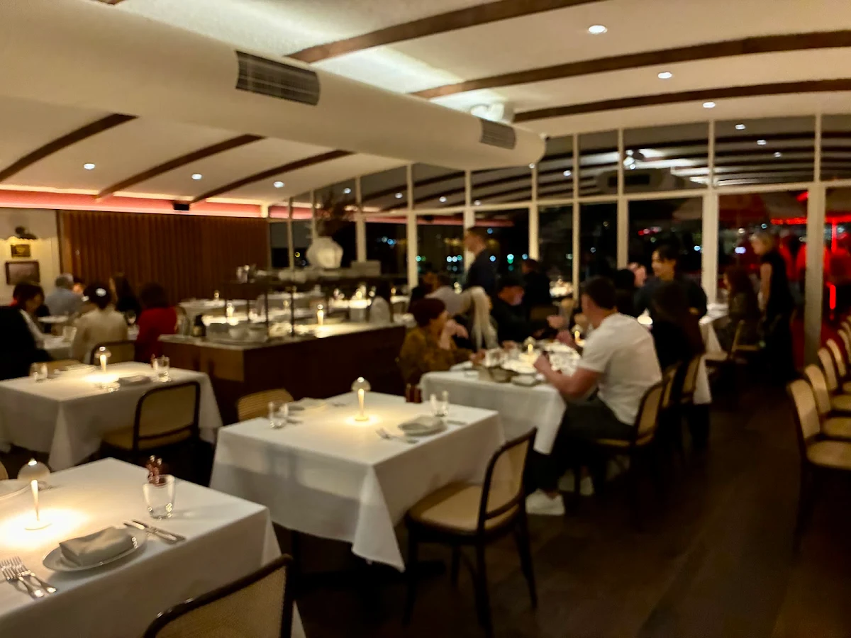 Vibe, Ecco Ristorante