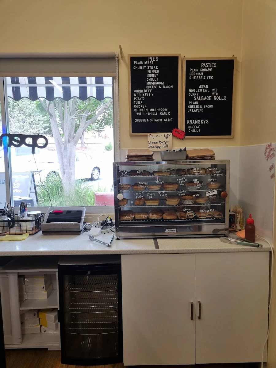 Menu, Platy Pie Community Bakery
