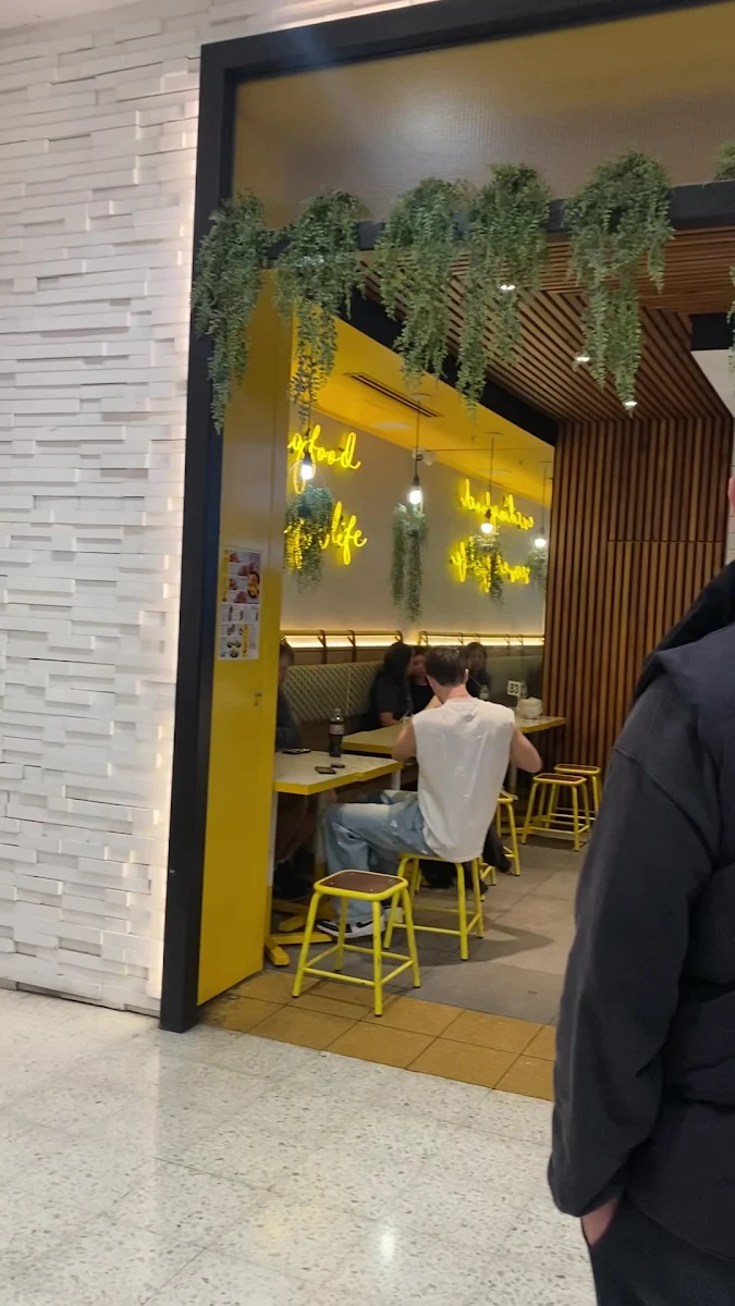 Vibe, Nene Chicken Macquarie