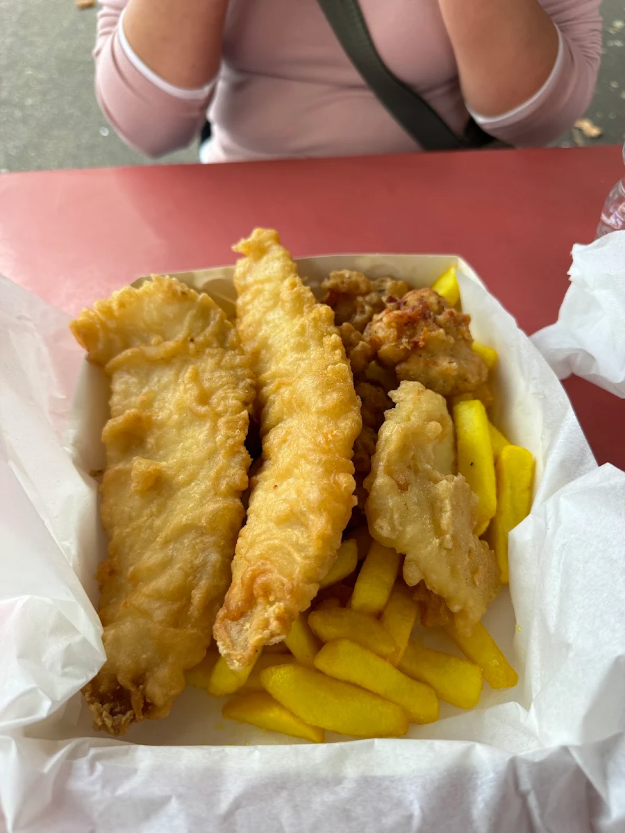 Food & drink, Elazar takeaway