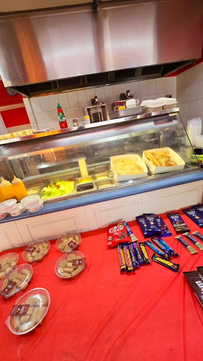 Vibe, Elazar takeaway