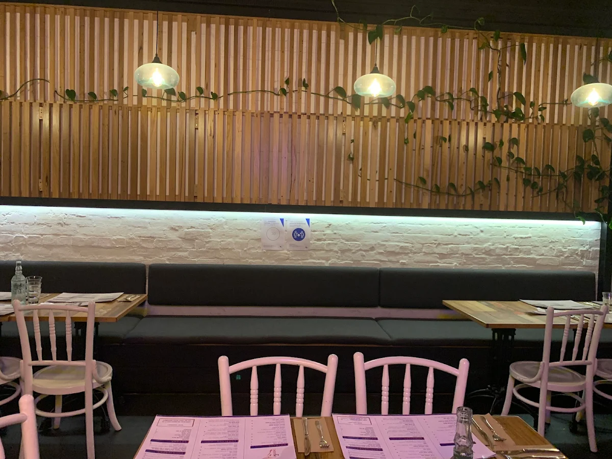 Vibe, La Cabra Mexican - Hawthorn