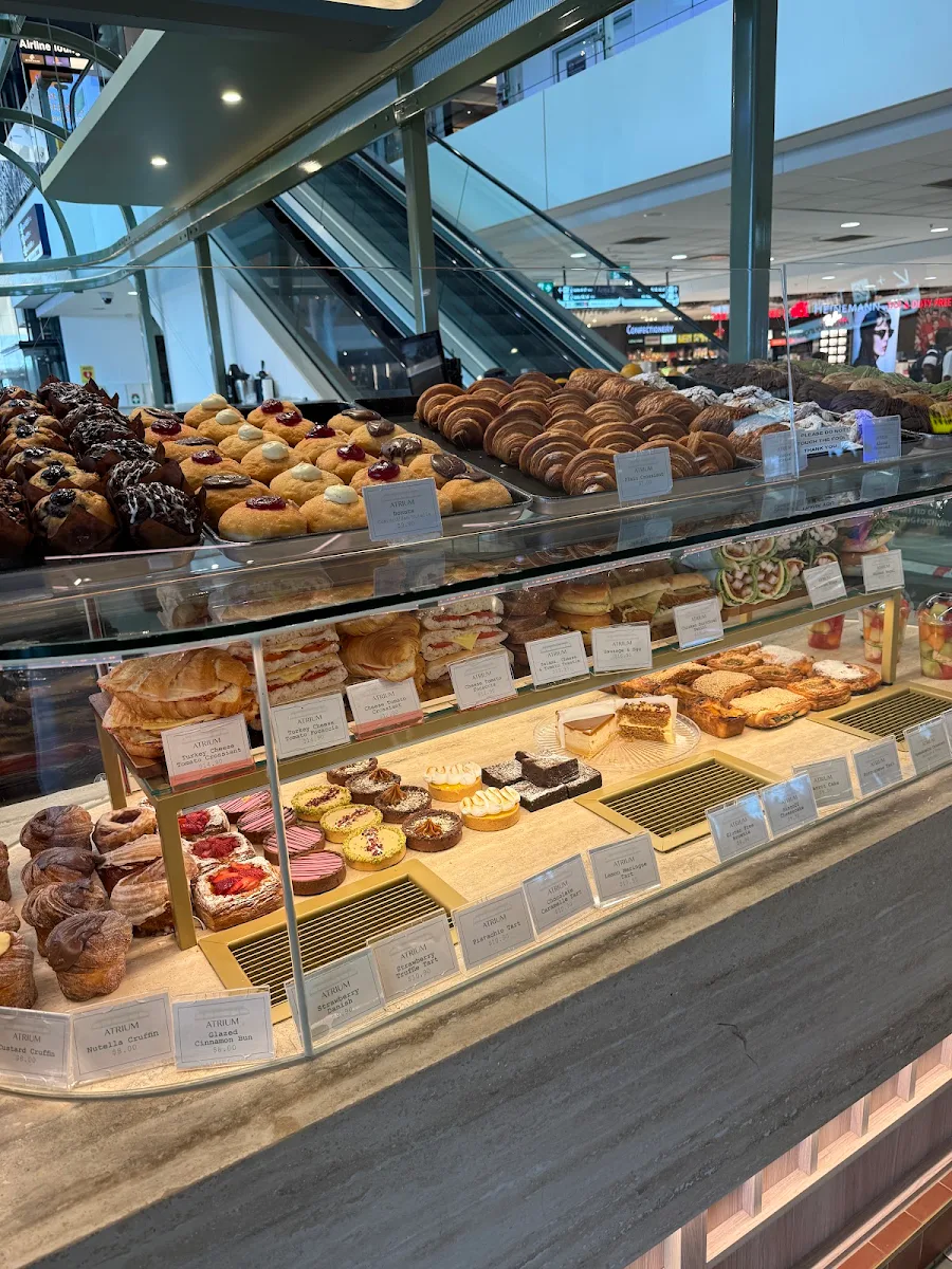 Vibe, Atrium Café