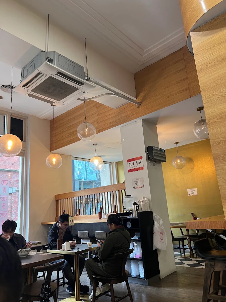 Vibe, BOWLTIFUL Halal Lanzhou Handmade Noodles Elizabeth