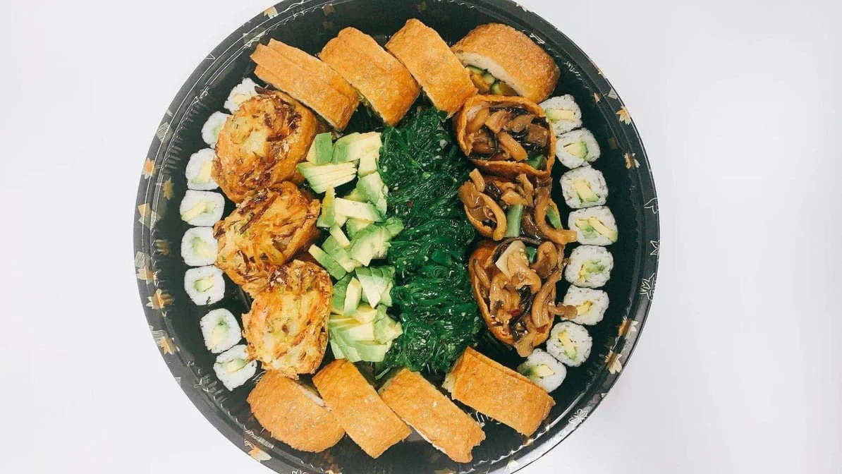 Sushi N Poke cover