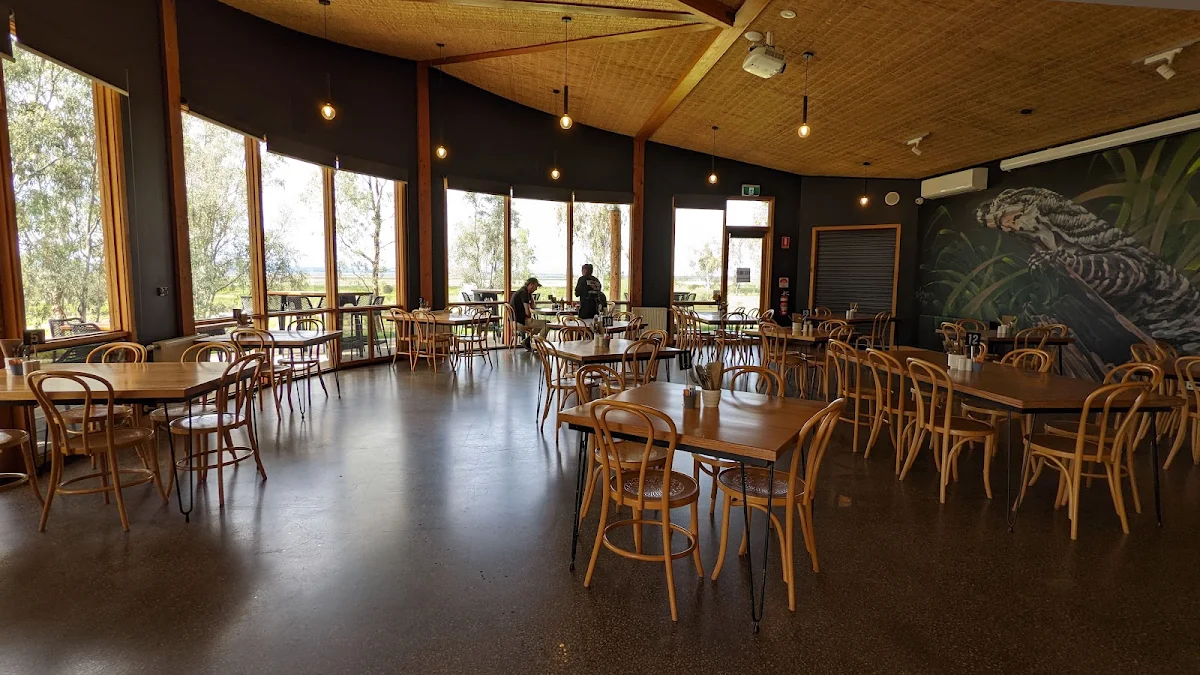 Vibe, Mokoan Hub & Café