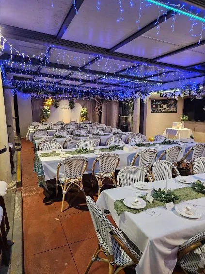 Vibe, beach162 Restaurant, Cafe, Bar