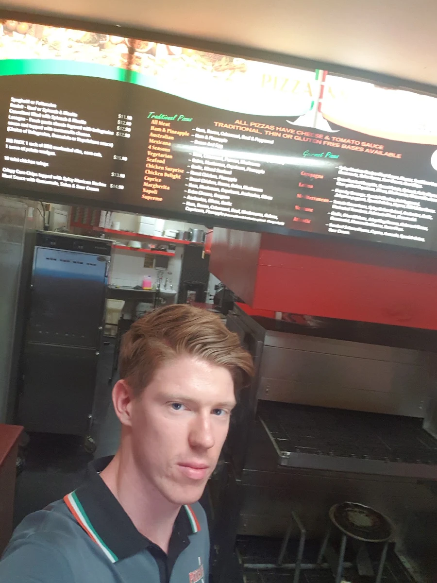 Menu, Pizza Inn Charmhaven
