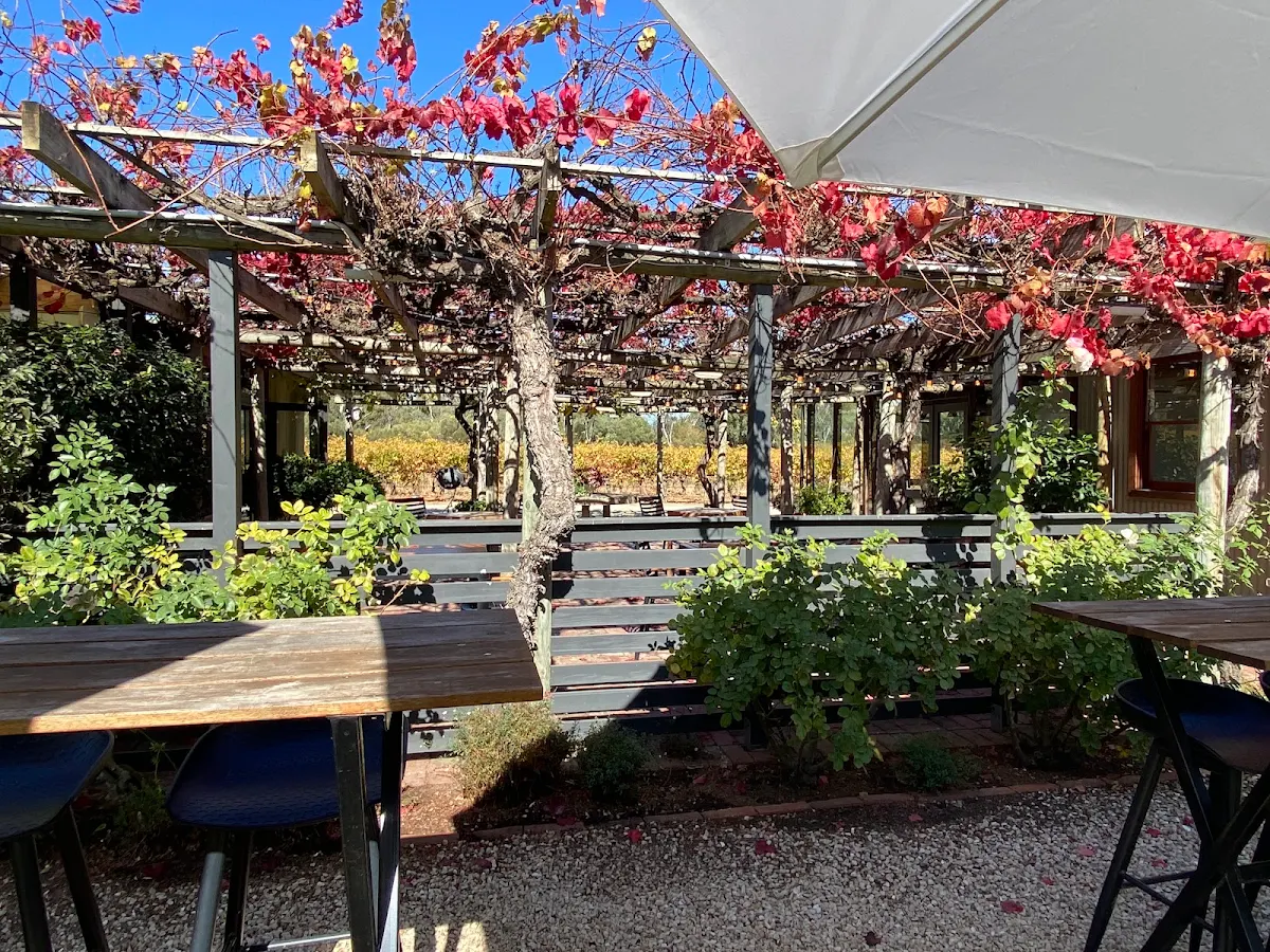 Vibe, The Currant Shed Restaurant