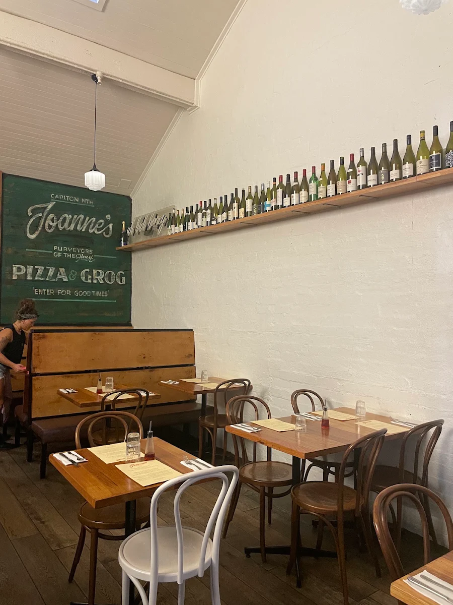 Vibe, Joanne's Pizzeria