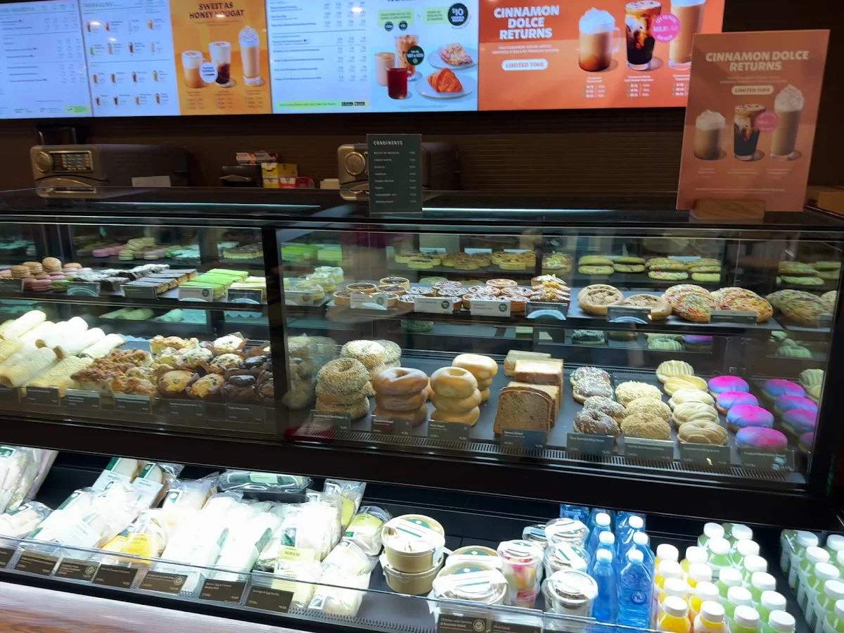 Vibe, Starbucks Galleria