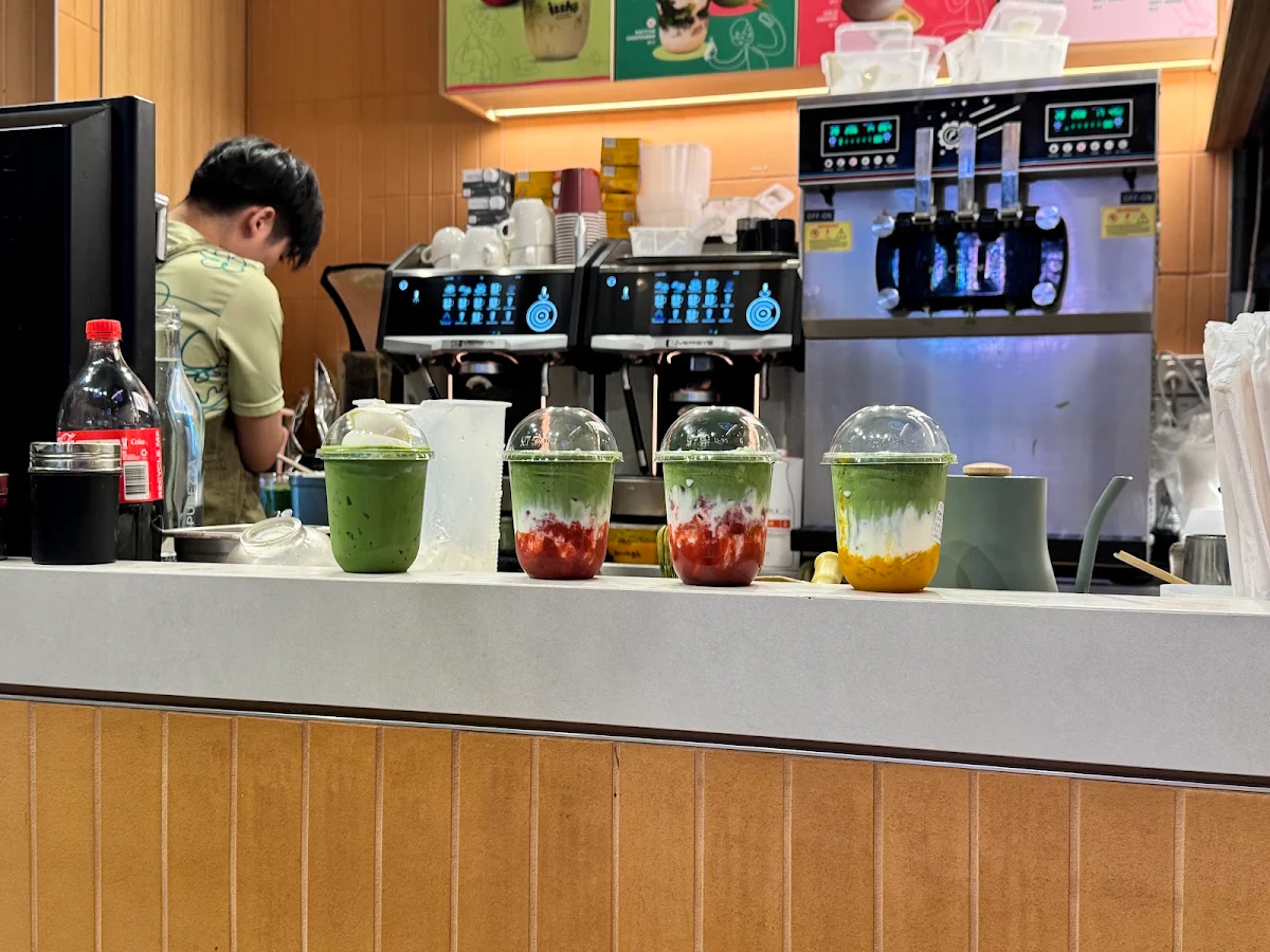 Vibe, Issho Cafe - Tokyo Dessert House
