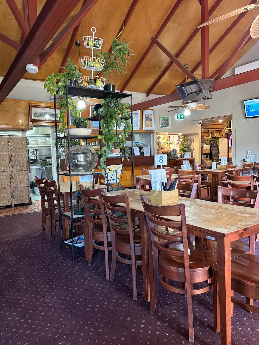 Vibe, The Walloon Hotel