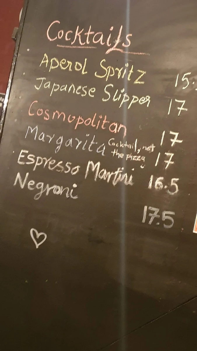 Menu, Lyrebird Lounge