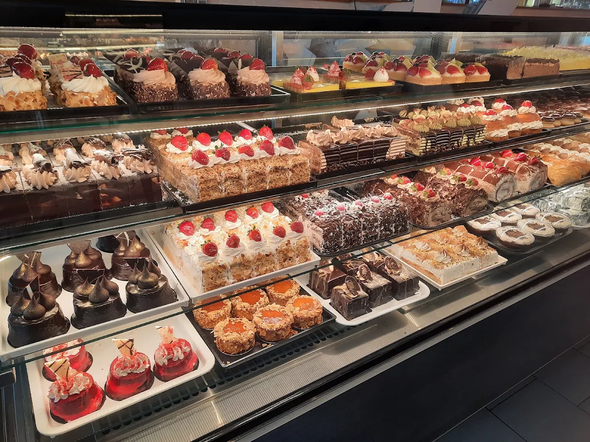 Axilleon Cafe Cake Shop cover