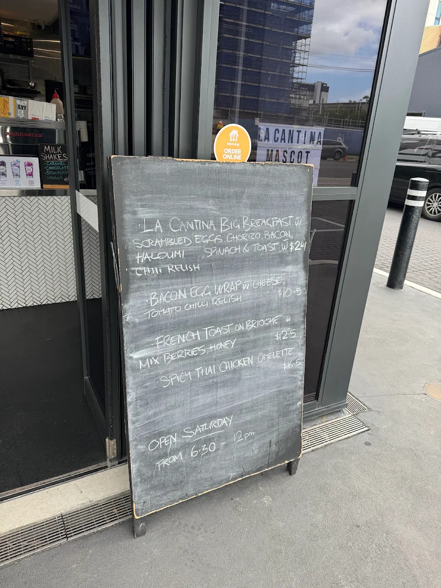 Menu, La Cantina Mascot