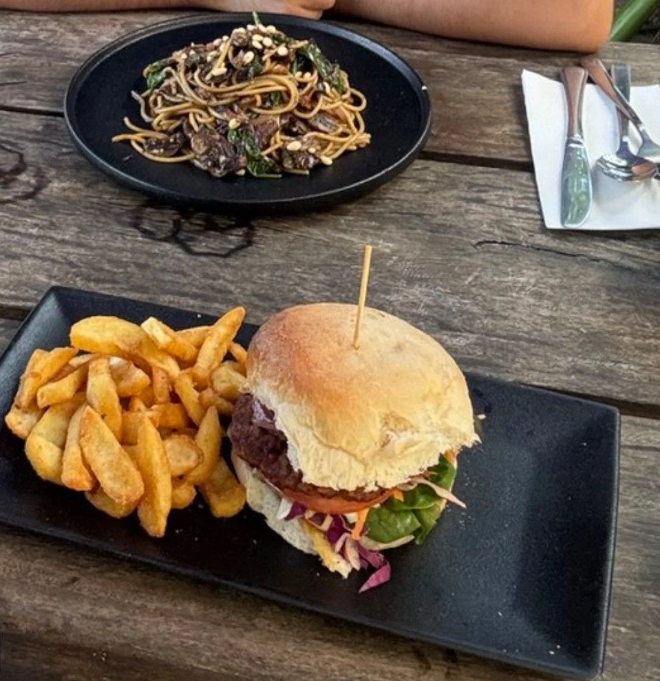 Food & drink, Goody's On The Beach