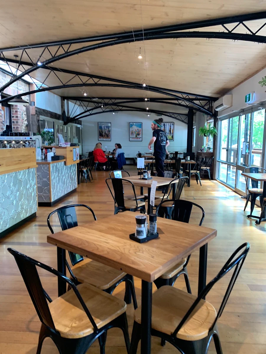 Vibe, The Riverdeck Kitchen