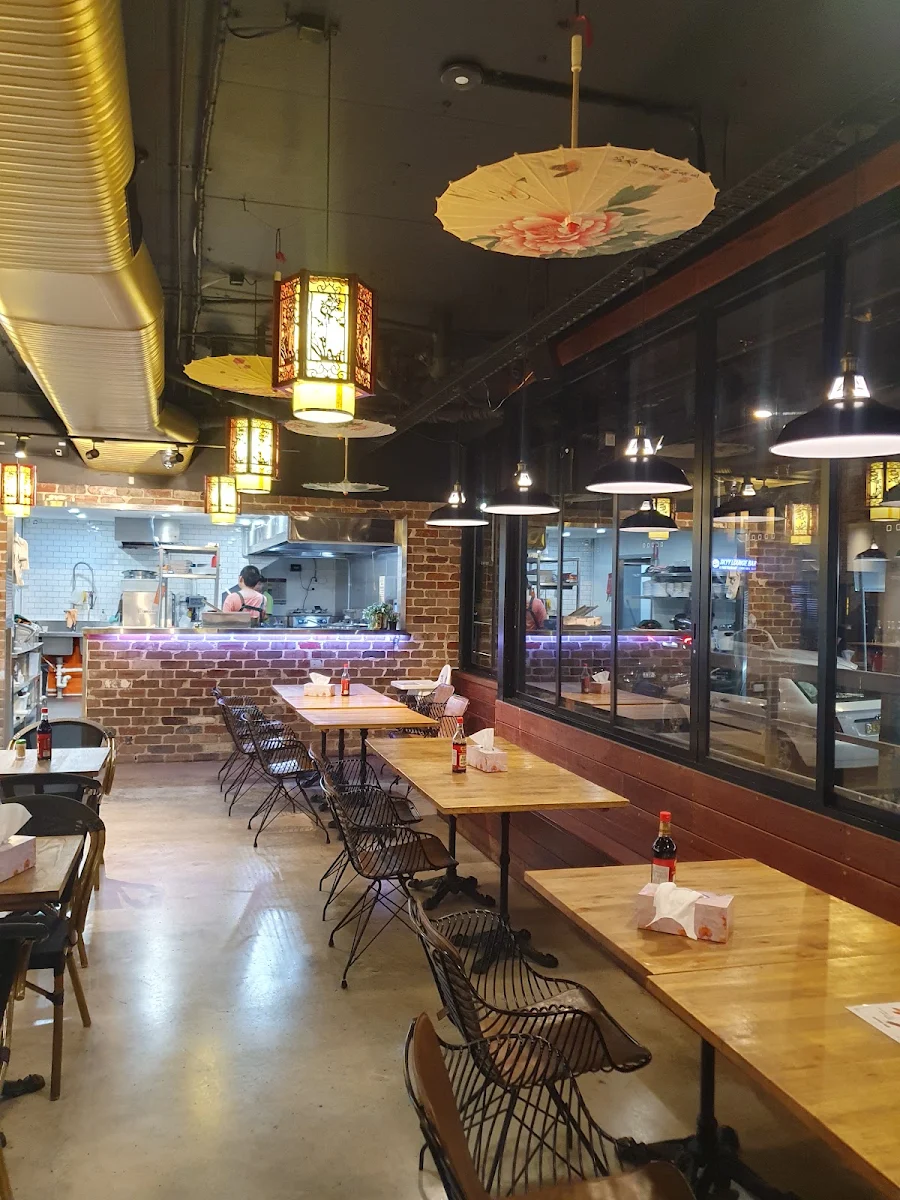 Vibe, Halal Lanzhou Beef Noodle House