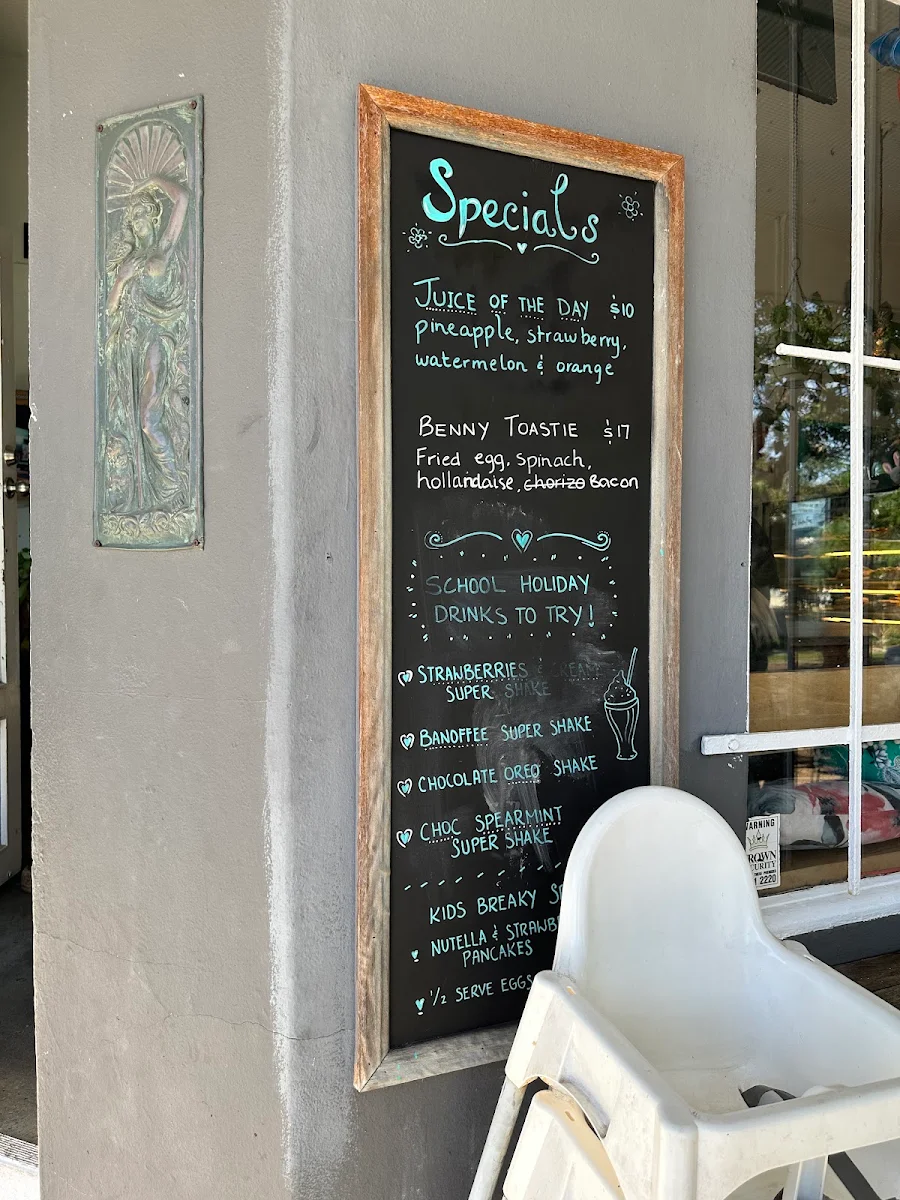 Menu, Piccolo's Corner