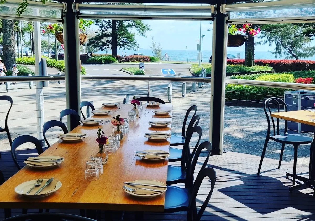 Vibe, Augello's Ristorante & Pizzeria