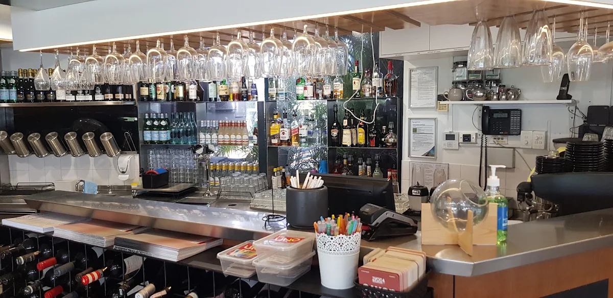 Vibe, Augello's Ristorante & Pizzeria