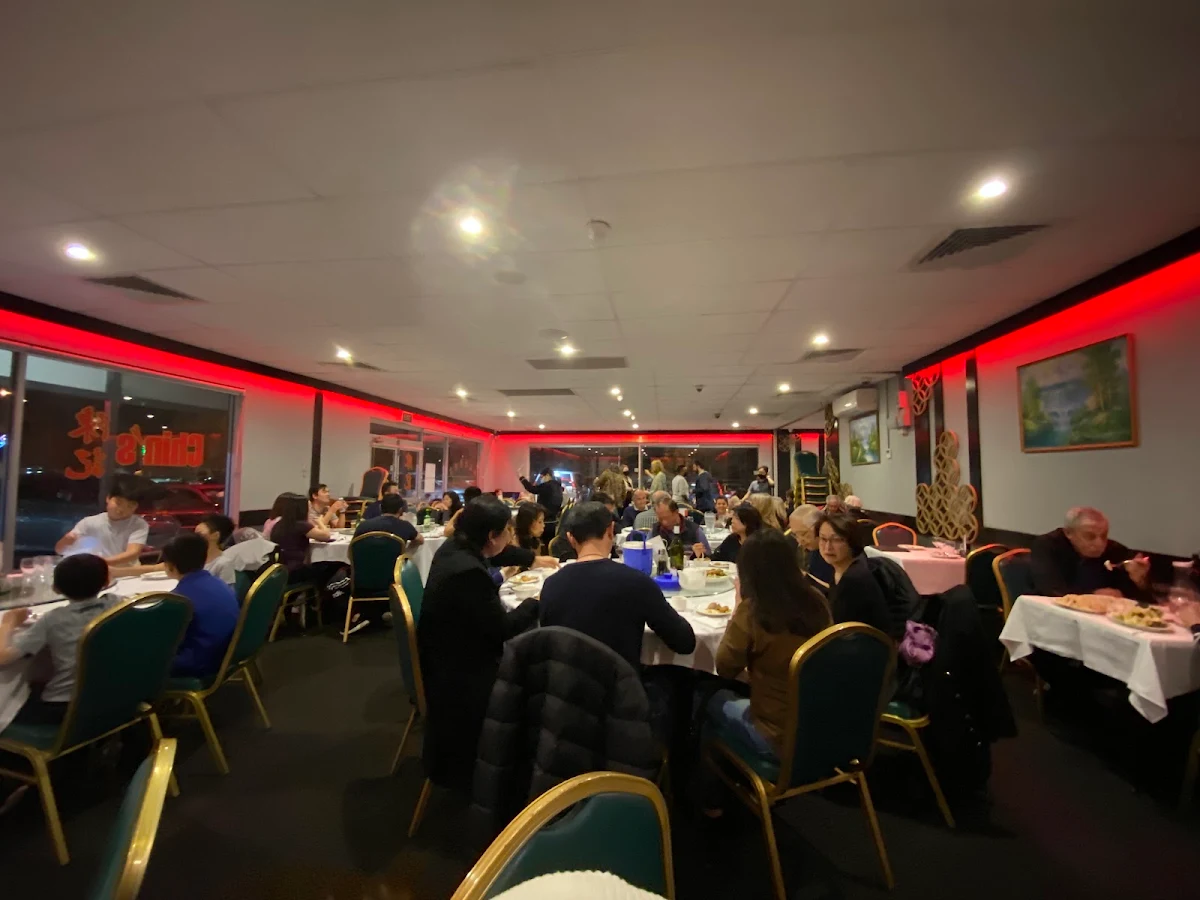 Vibe, Chin's Noodle House