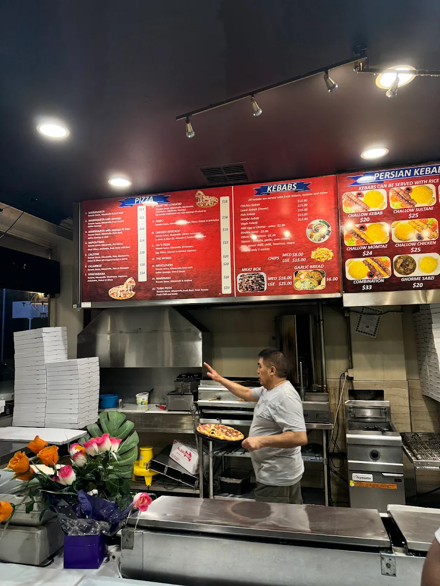Vibe, Ali's Pizzeria