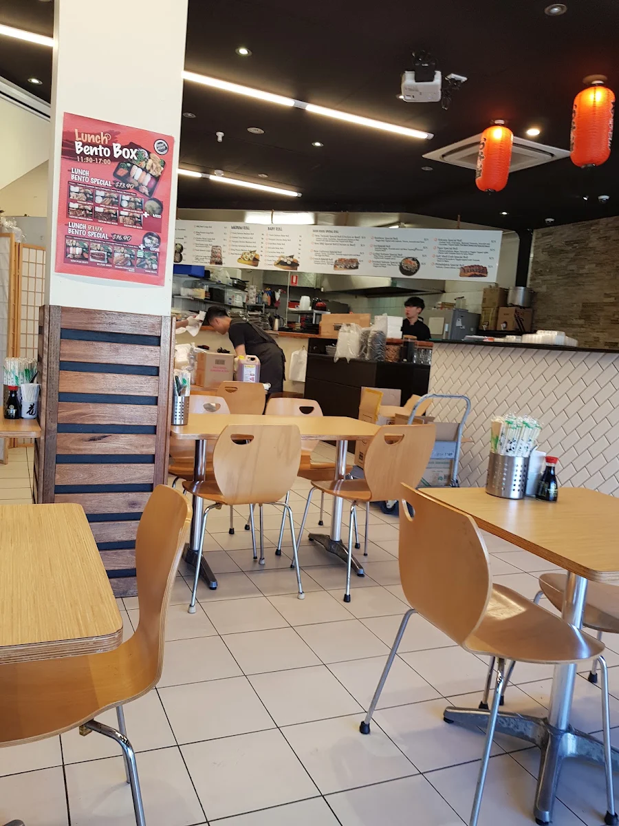 Vibe, Sushi House