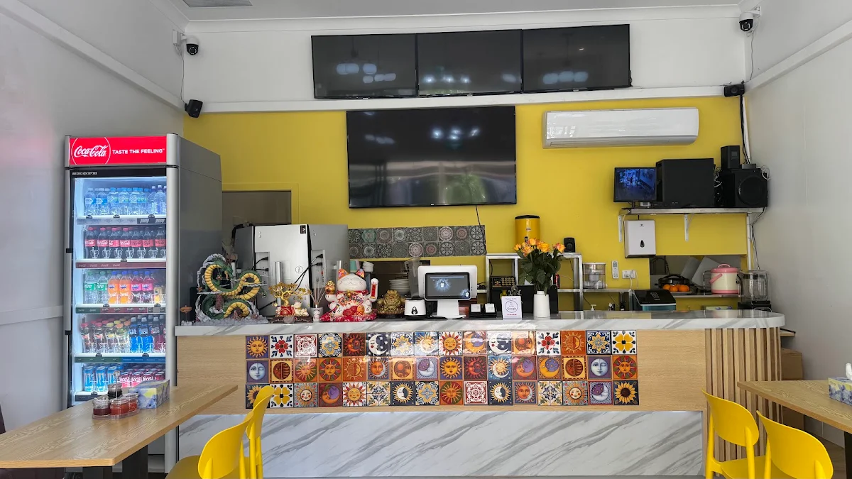 Vibe, SunVi Street Café